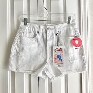 YMI Dream Collection Junior's Denim Jean Shorts White NWT size 7